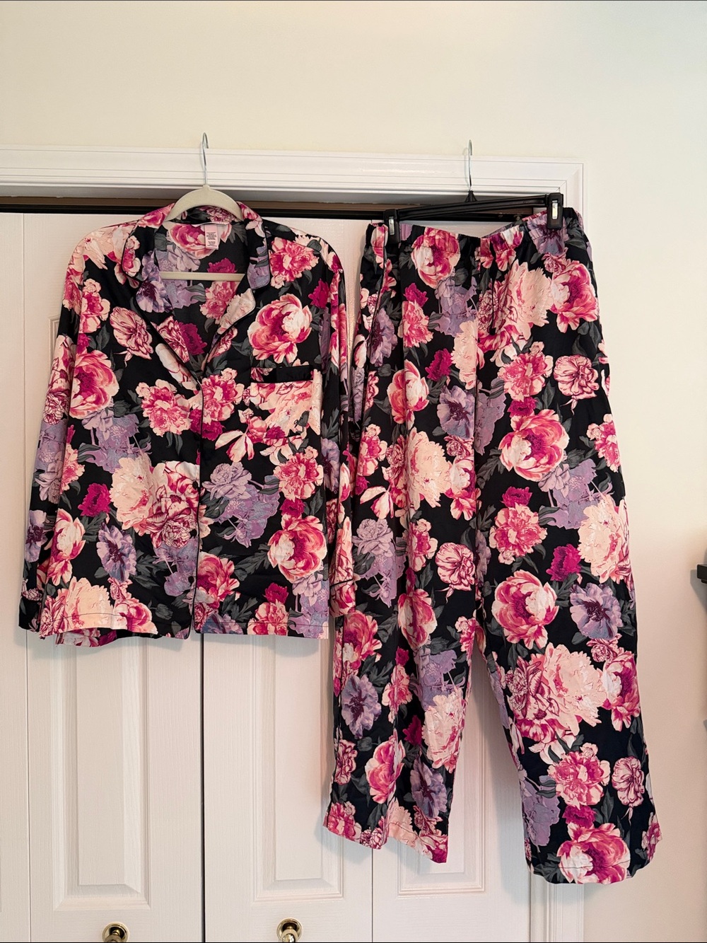 Victoria's Secret Black Floral Pajama Set with Pink and Purple Blooms